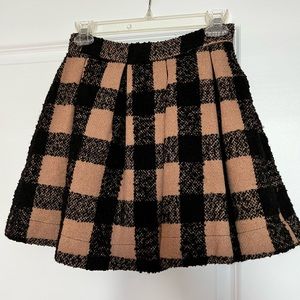 Like new, only worn once tan plaid wool skirt
